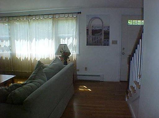2nd image of 18 Maravista Avenue Ext