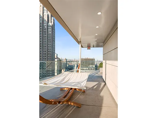 Rented by Douglas Elliman | media 28