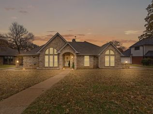 225 SW Alsbury Blvd, Burleson, TX 76028