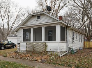 713 Spring St, Three Rivers, MI 49093