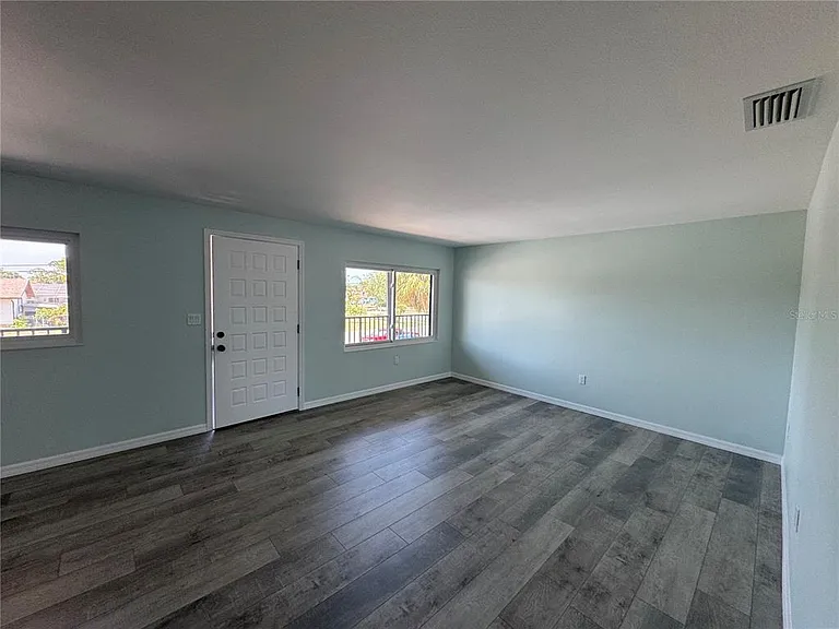 1258 Barbara Dr #202 — Photo 7