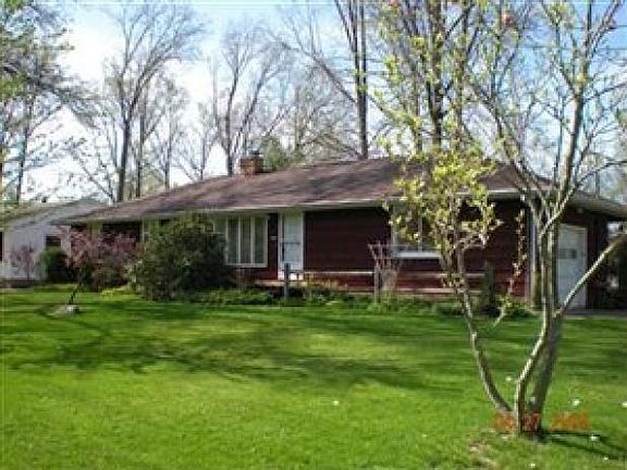 3rd image of 1910 Westwood Dr NW