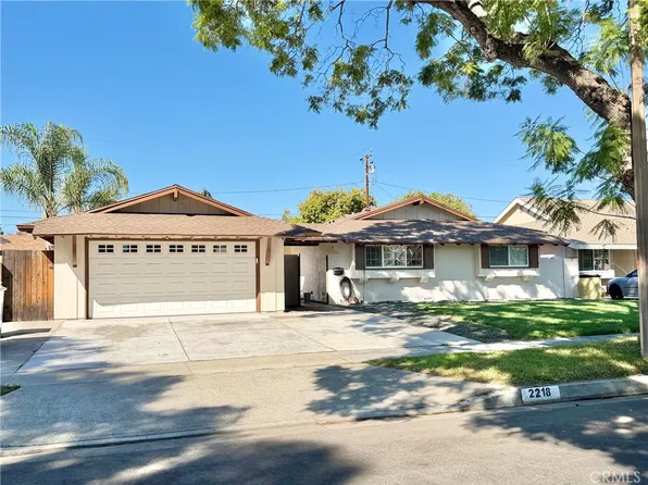 2218 Jetty St, Santa Ana, CA 92706