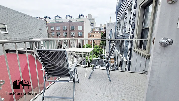 Rented by Compass | media 9