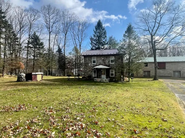715 N Old Turnpike Rd, Drums, PA 18222