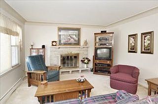 3rd image of 218 Lamar Dr