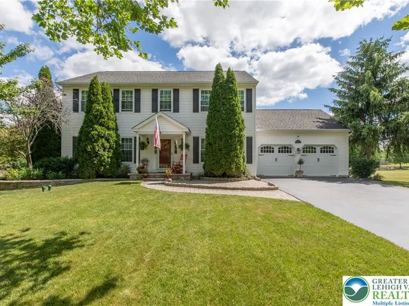 2213 Claymont Dr, Quakertown, PA 18951