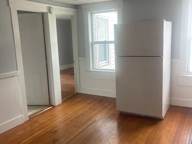854 King Philip St #3W — Photo 3