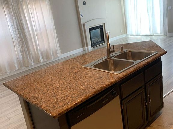 5th image of 3866 Falcon Springs Dr