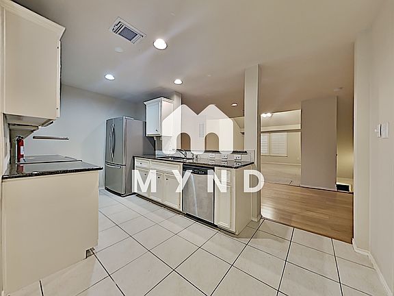 3rd image of 2222 Ann St #1