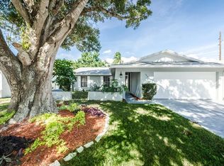 1918 Radcliffe Dr N, Clearwater, FL 33763