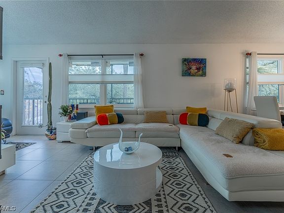 3rd image of 12670 Equestrian Cir APT 2204
