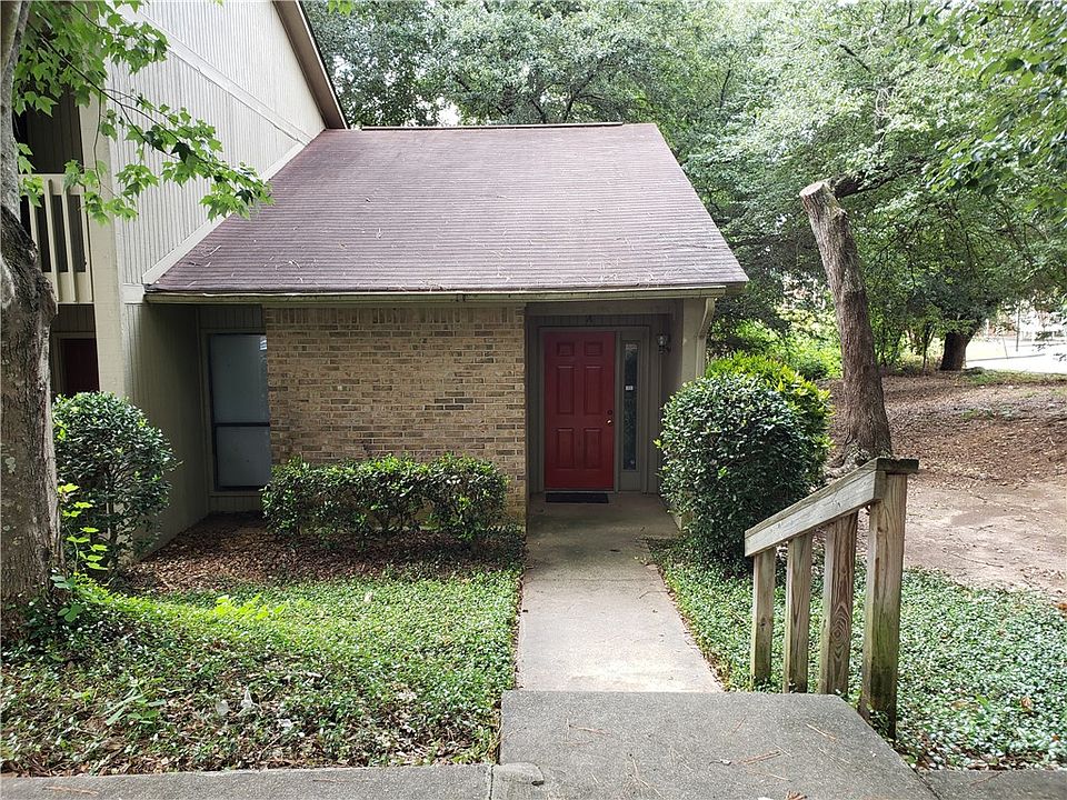 1st image of 1040A Stonegate Dr #A