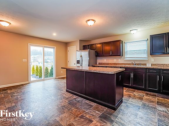 5th image of 202 Lanthorn Pond Dr