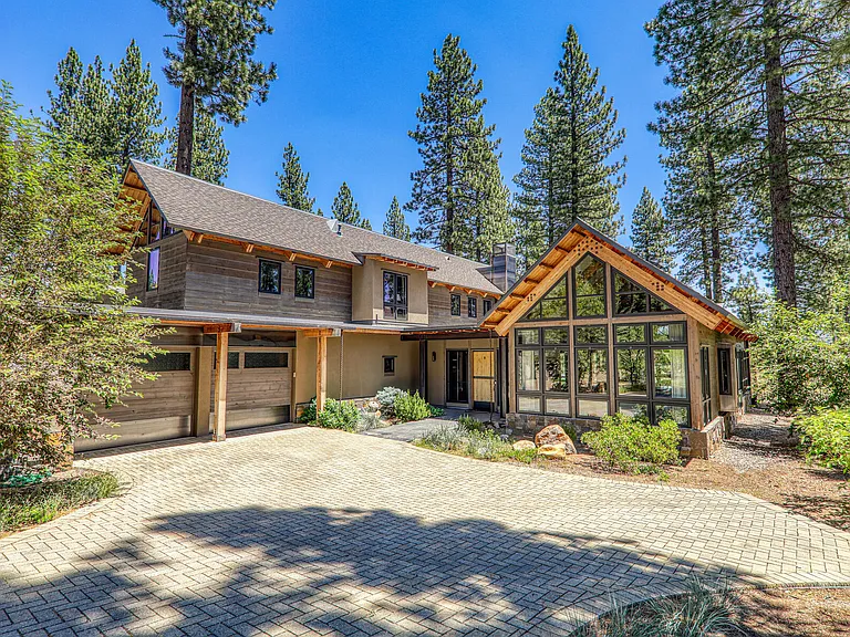 9269 Heartwood Dr — Photo 40