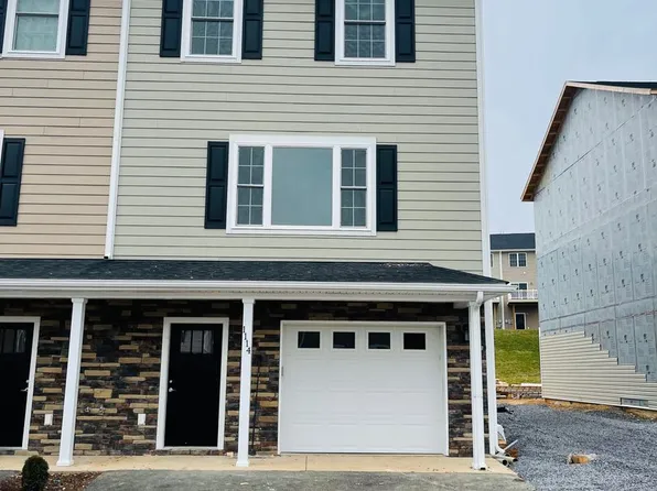 1096 Harvest Ct, Harrisonburg, VA 22801