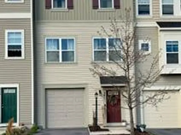 241 Patchwork Dr, Stephenson, VA 22656
