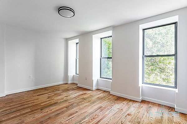 1st image of 356A Vernon Ave #5