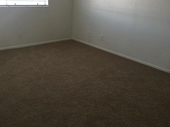 5th image of 13109 Kornblum Ave APT 4