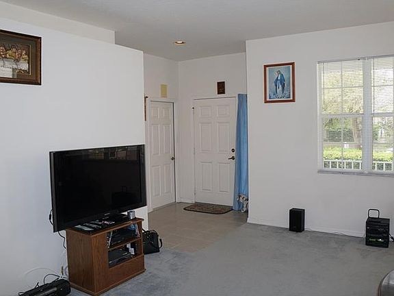 4th image of 15918 Stags Leap Dr