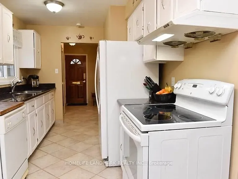 3309 Mainsail Cres #UPPER — Photo 6
