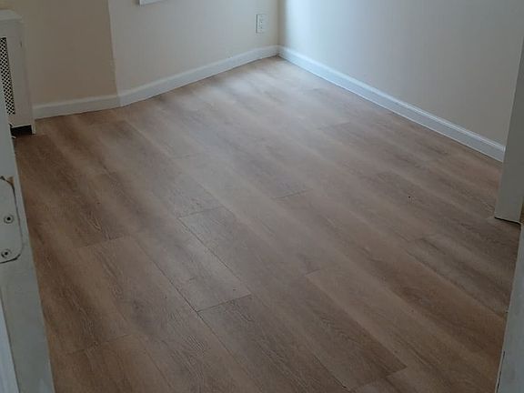 2nd image of 3201 Cruger Ave #2R