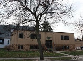 301 W 18th St, Sioux Falls, SD 57105