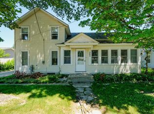 205 E Vienna St, Schoolcraft, MI 49087