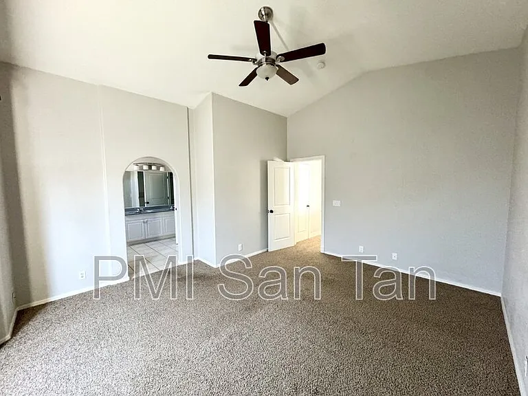 2530 E Jasper Dr — Photo 17