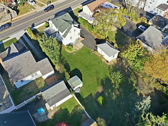 4th image of 333 Ocean Avenue