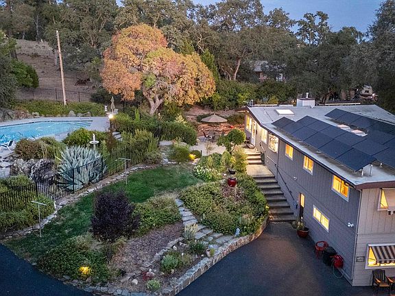 3rd image of 1493 Calaveritas Rd