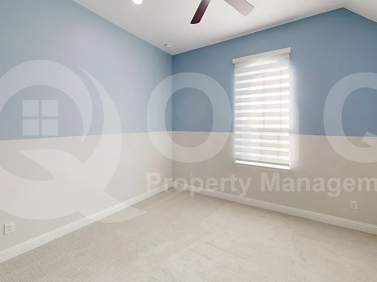 10678 Grayhead Dr — Photo 12