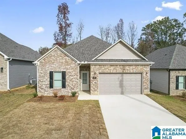3785 Seaside Sparrow Cir, Bessemer, AL 35022