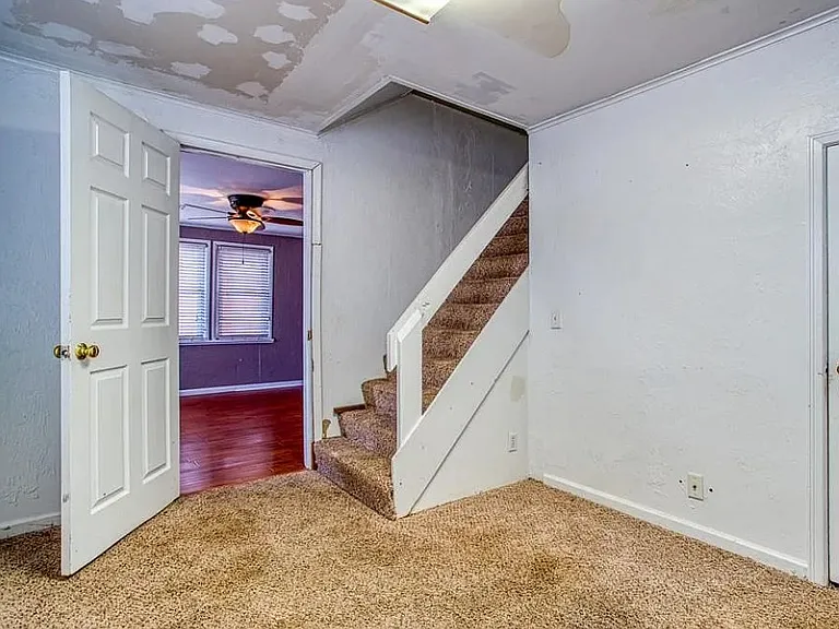 813 N Burford Ave — Photo 7