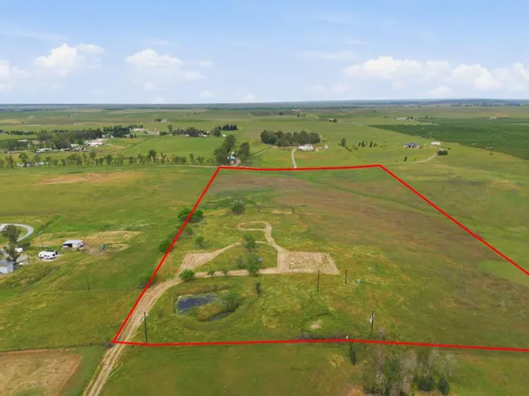 19043 E Liberty Rd, Clements, CA 95227