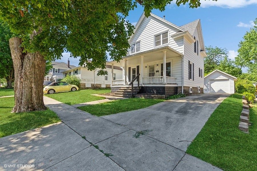 1st image of 24 7th Ave SE
