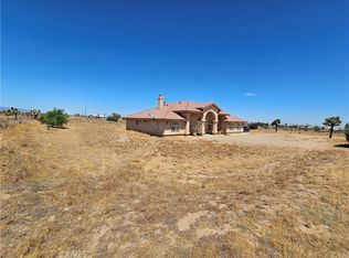 7677 Solano Rd, Phelan, CA 92371