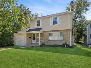 1947 Lake Ave, Wilmette, IL 60091