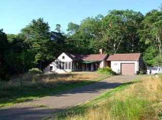 51 Walden Hill Rd, Guilford, CT 06437