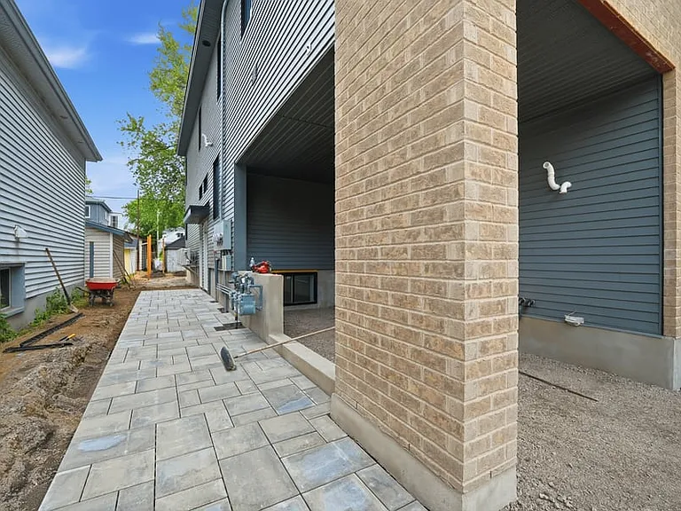 157 Glynn Ave #B — Photo 2