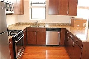 2nd image of 1458 W Chicago Ave #2