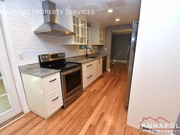 2nd image of 1492 Amberwood Dr S