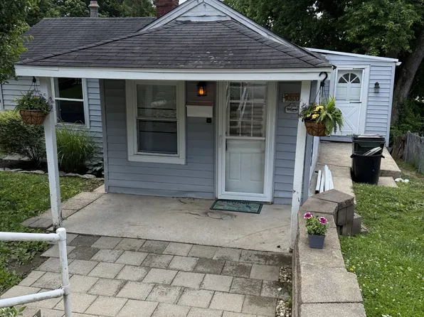 6009 Spring St, Cincinnati, OH 45202