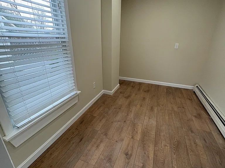 106 Silver St #1B — Photo 8
