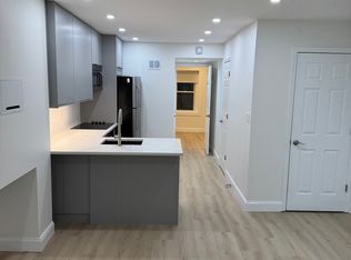 771 10th St SE APT B, Washington, DC 20003