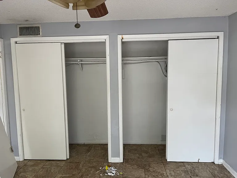 2135 Beach Dr SE #1 — Photo 11