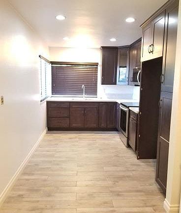 5th image of 771 Windwood Dr