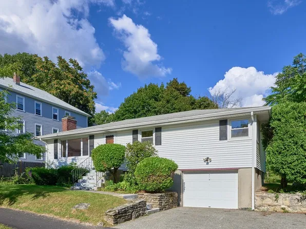 28 Superior Rd, Worcester, MA 01604