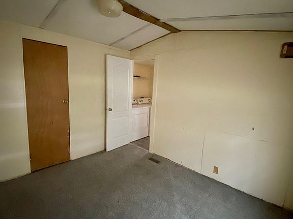5th image of 767 NW Amanda St Unit 14
