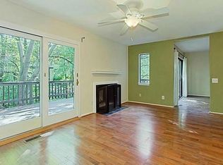 1528 Scandia Cir, Reston, VA 20190